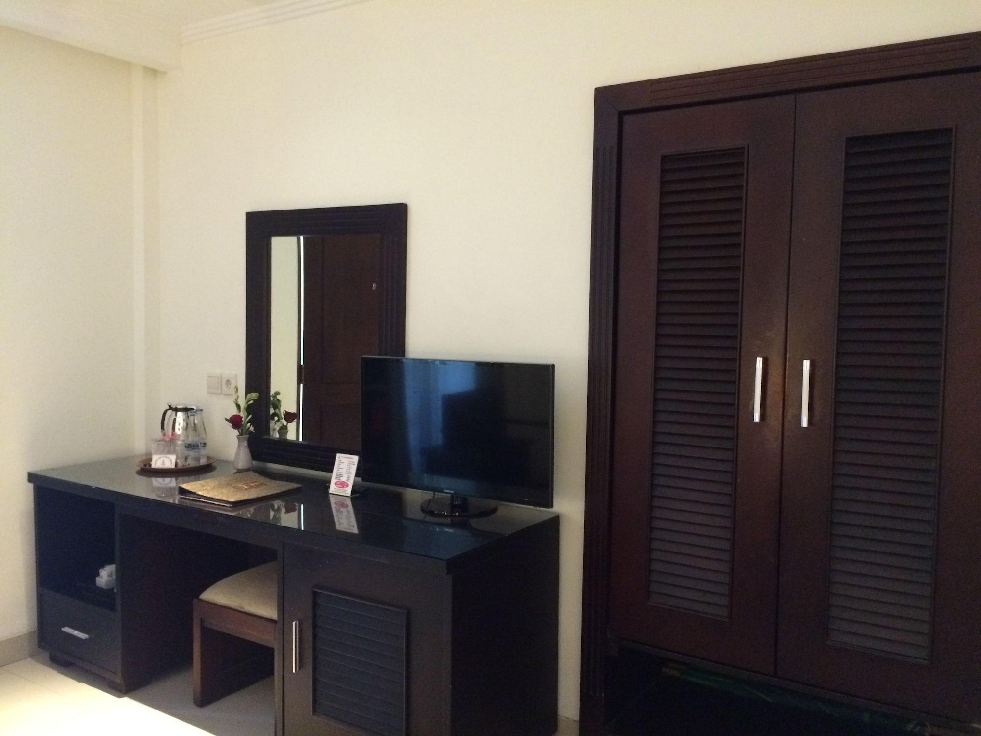 Puri Raja Hotel Legian Eksteriør billede
