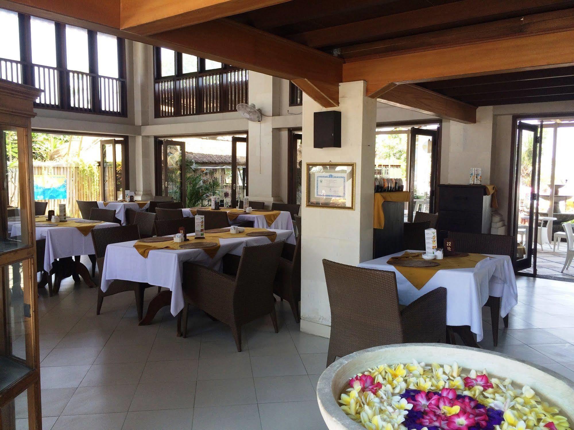 Puri Raja Hotel Legian Eksteriør billede